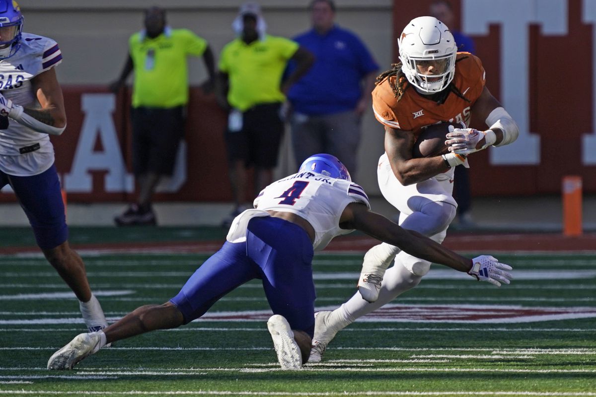 No. 3 Texas 40, No. 24 Kansas 14 final score: Longhorns blow out Jayhawks  27-7 in second half for comfortable win - Burnt Orange Nation
