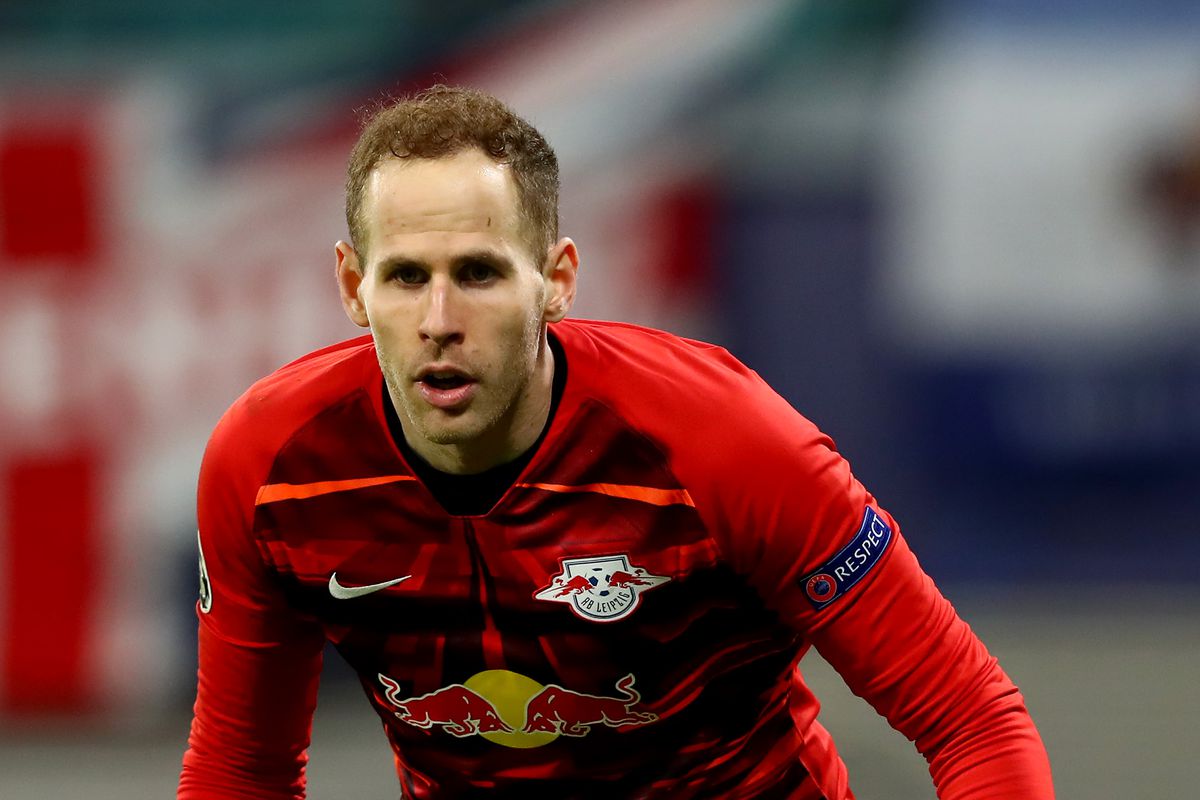 Peter Gulacsi, goalkeeper of Leipzig in action during the UEFA Champions League round of 16 second leg match between RB Leipzig and Tottenham Hotspur at Red Bull Arena on March 10, 2020 in Leipzig, Germany.