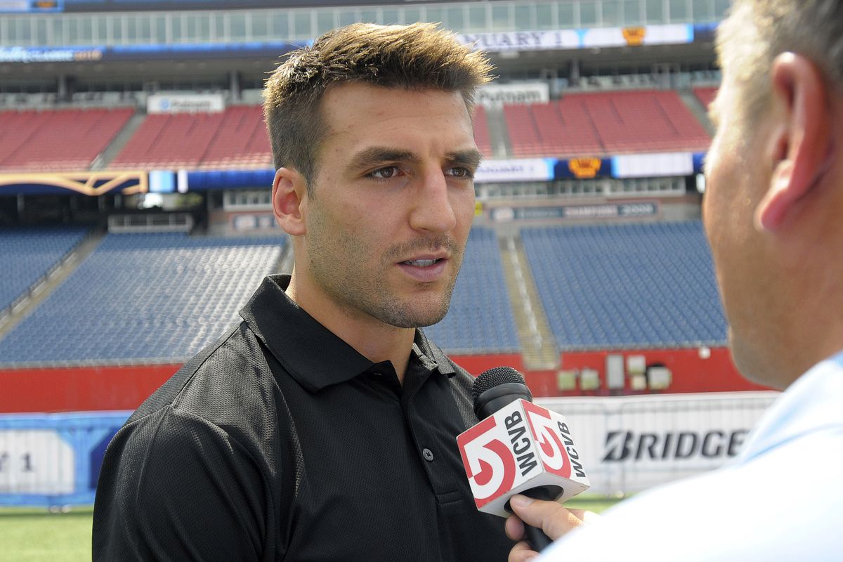 Cameras in my face 24/7 before the Winter Classic? NO, THANKS! Patrice Bergeron