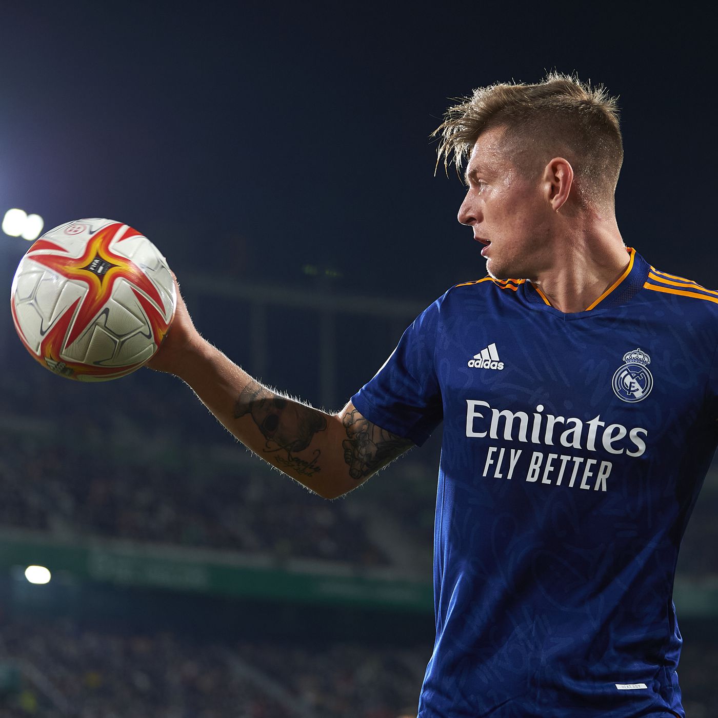 Kroos gives brief Twitter response to yellow card against Elche - Managing Madrid
