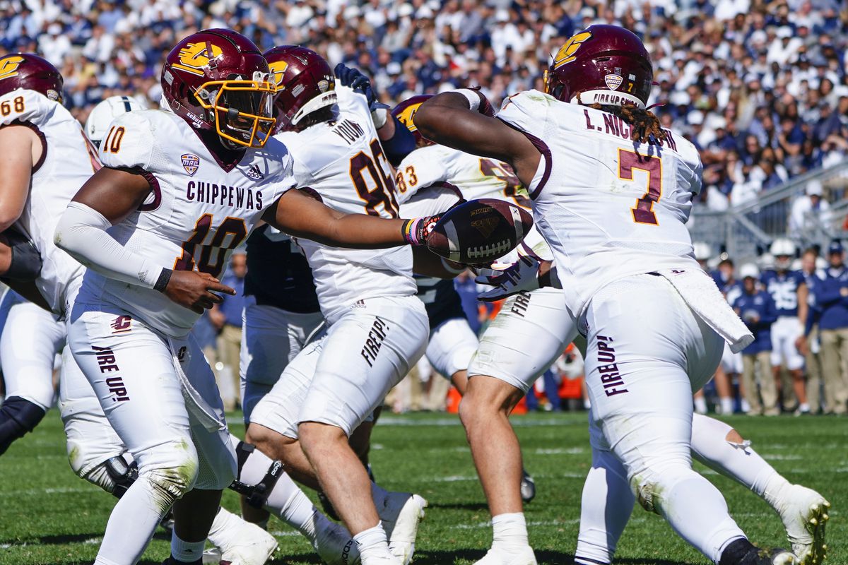 COLLEGE FOOTBALL: SEP 24 Central Michigan at Penn State