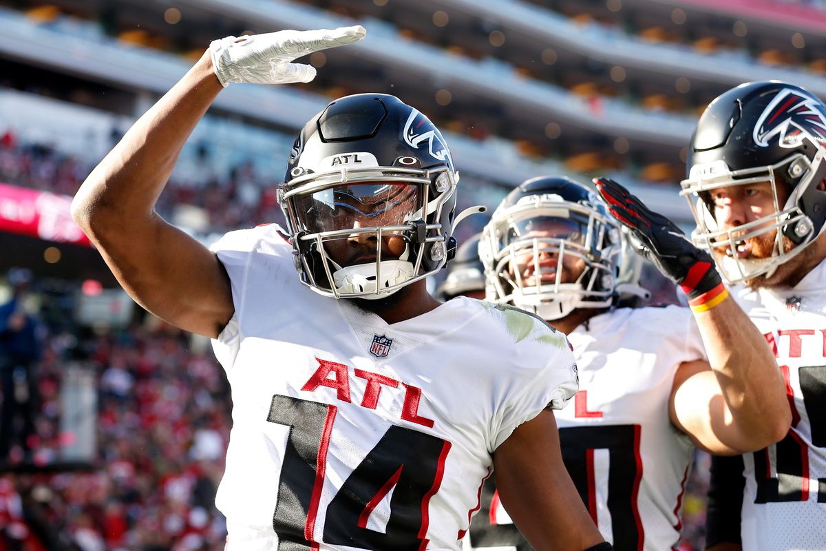 Russell Gage #14 of the Atlanta Falcons celebrates a twenty-yard touchdown catch in the second quarter of the game asfat Levi’s Stadium on December 19, 2021 in Santa Clara, California.