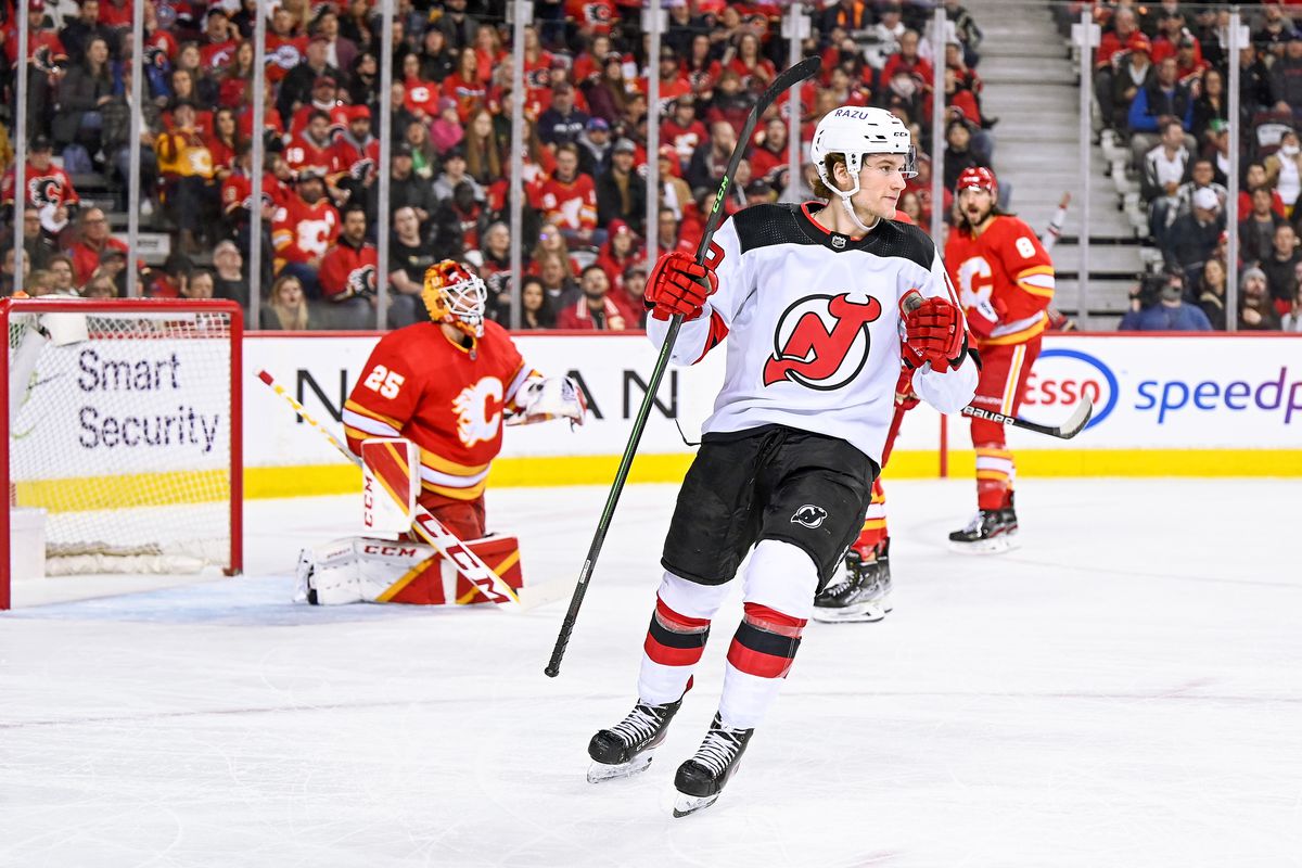 NHL: MAR 16 Devils at Flames
