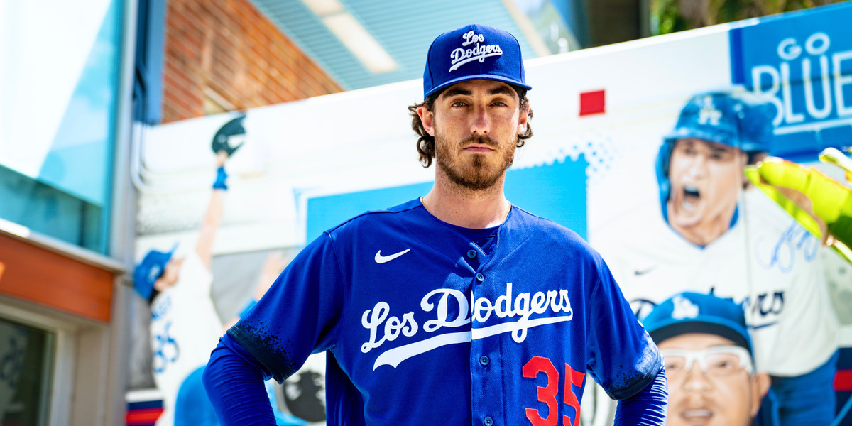 Los Dodgers! Los Angeles Unveils New, Truly Dodger Blue, City Connect  Uniform – SportsLogos.Net News