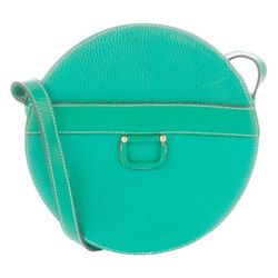 <a href="http://www.farfetch.com/shopping/women/courreges-vintage-circle-bag-item-10190742.aspx" target="_Blank">Courrè vintage circle bag</a>, $358.39, Farfetch