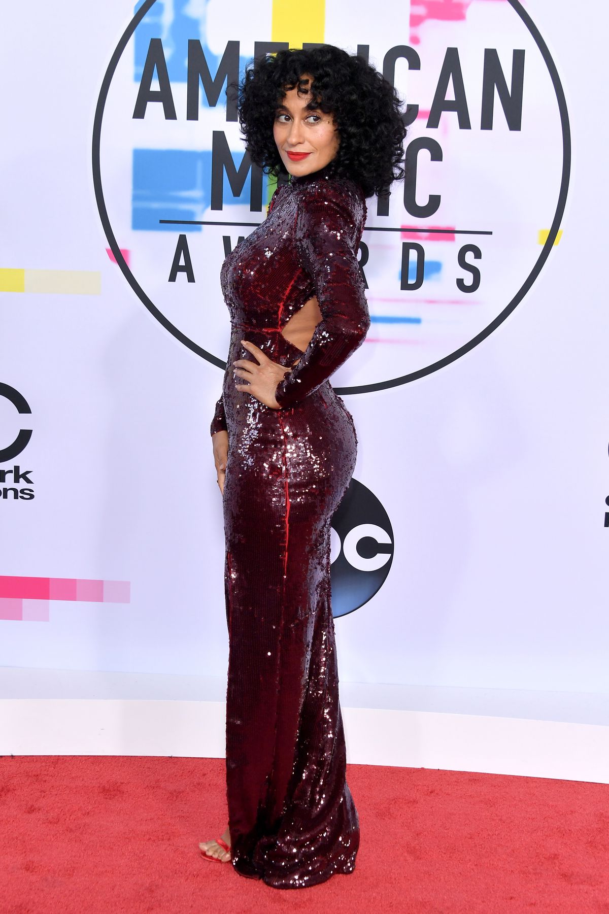 LOS ANGELES, CA - NOVEMBER 19:  Tracee Ellis Ross attends the 2017 American Music Awards at Microsoft Theater on November 19, 2017 in Los Angeles, California.
