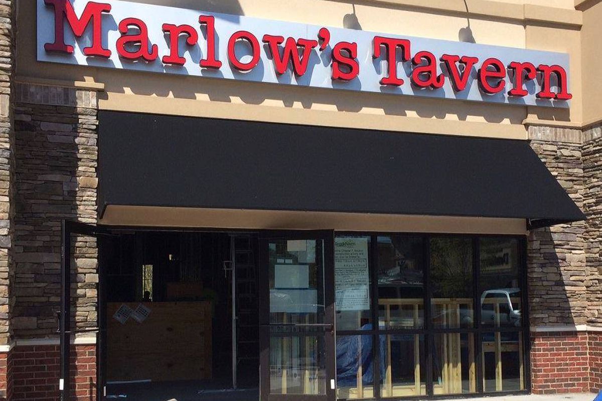 Exterior shot of Marlow’s Tavern Brookhaven.