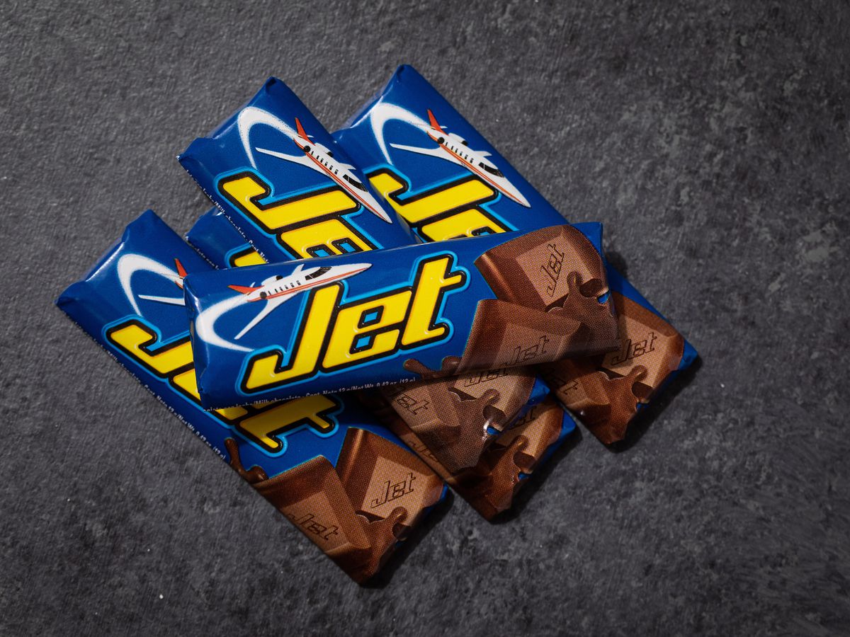 Five bars of Jet chocolate. 