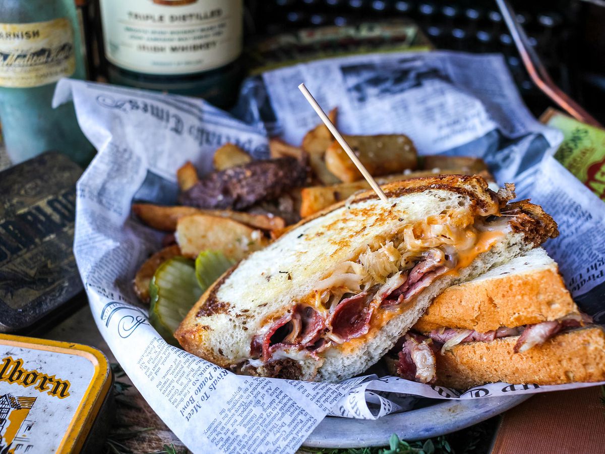 The reuben at O’Sullivans Irish Pub in Decatur GA comes with corned beef, sauerkraut, Swiss cheese, Thousand Island dressing on marble rye bread. 