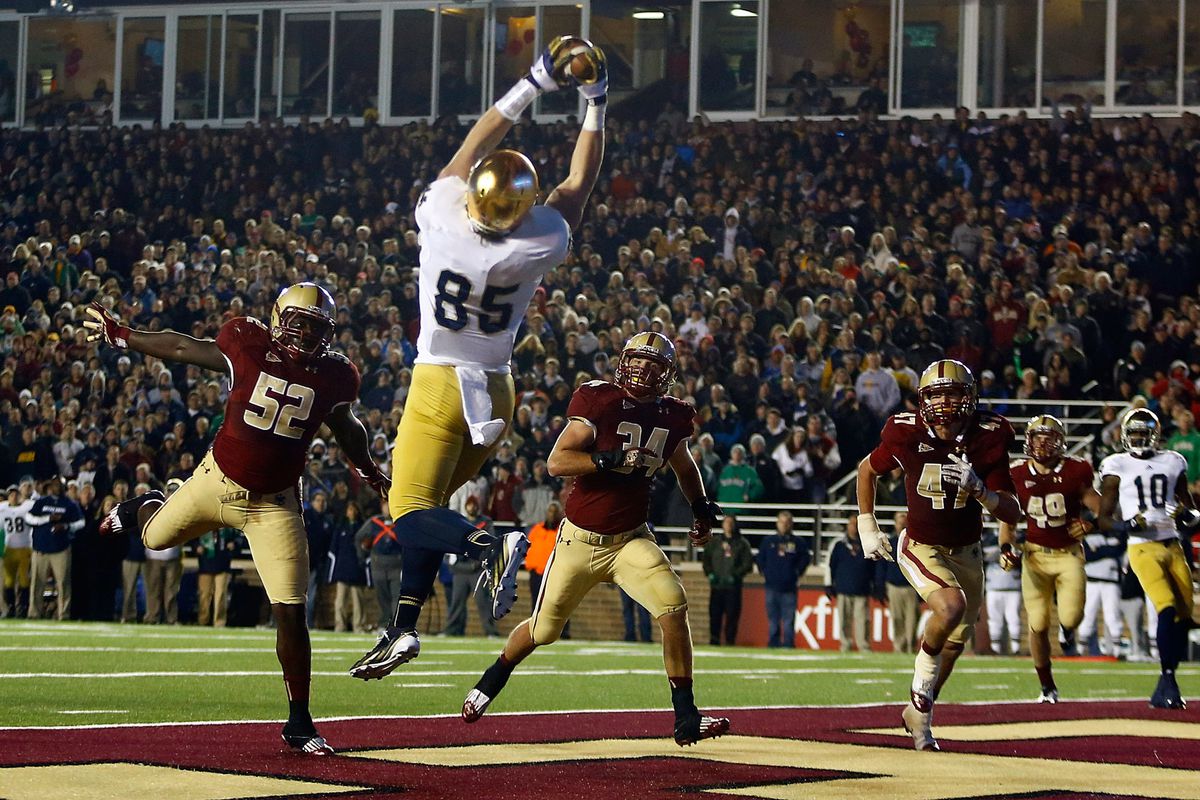 Troy Niklas is a tight end option that could be available in the second round of the upcoming NFL draft. 