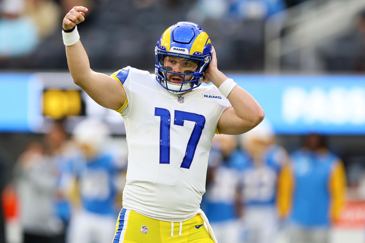 Los Angeles Rams v Los Angeles Chargers