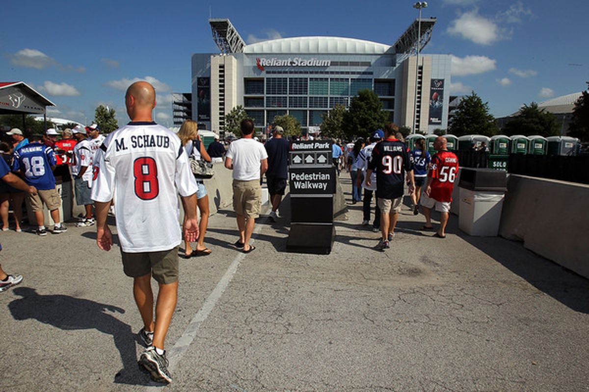 HOUSTON - SEPTEMBER 12:  NFL fans walk to the stadium before the NFL season opener game between the Indianapolis Colts and Houston Texans at Reliant Stadium on September 12 2010 in Houston Texas.  (Photo by Ronald Martinez/Getty Images)