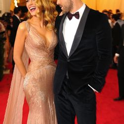 Blake Lively and Ryan Reynolds in Gucci 
