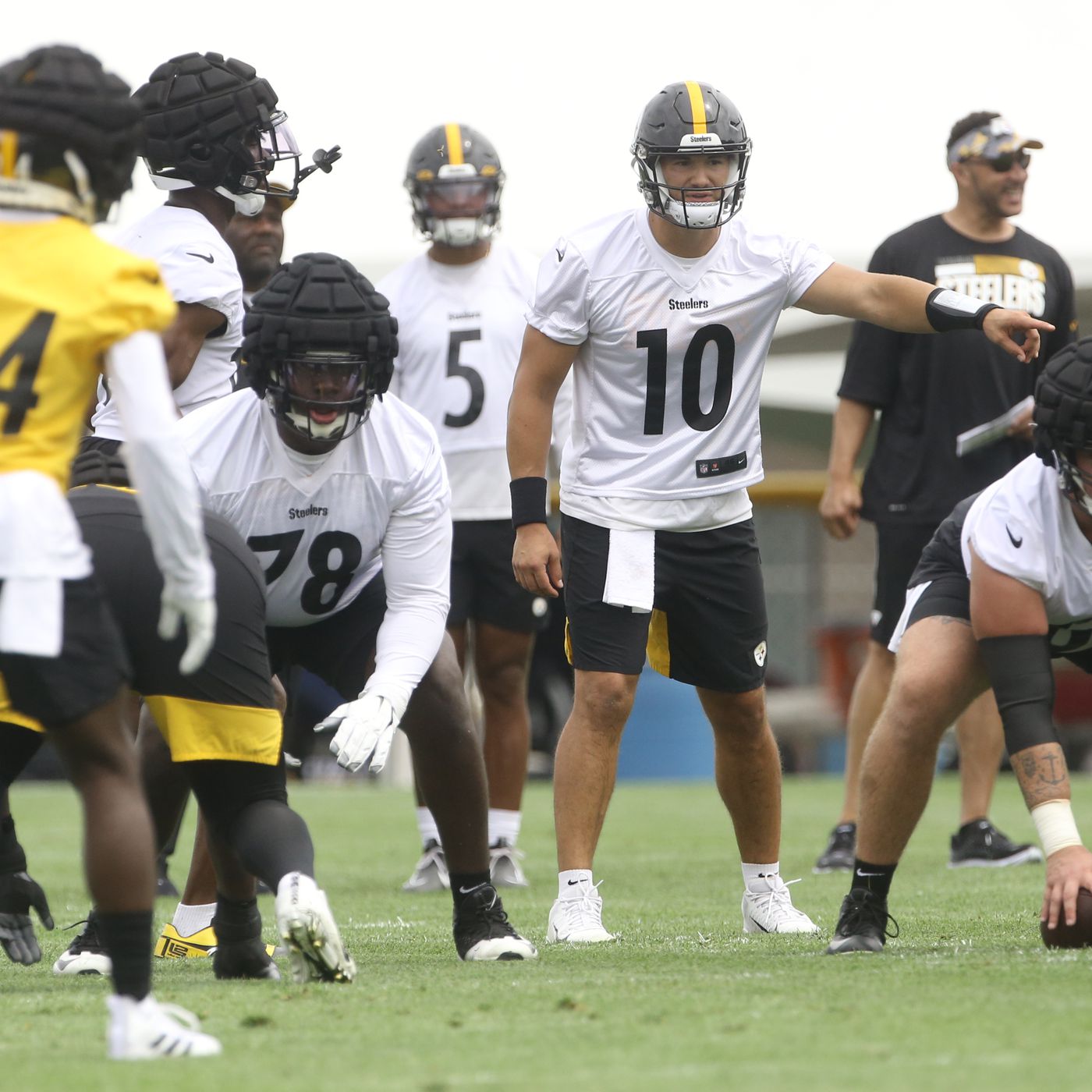 Steelers 2022 Training Camp Tracker: Wednesday's practice - Behind the  Steel Curtain