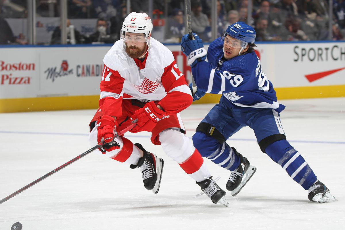 Detroit Red Wings v Toronto Maple Leafs