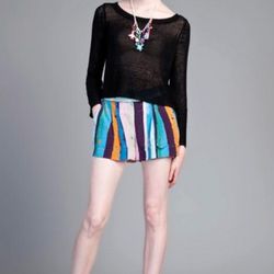 <a href="http://www.tracyreese.com/p-780-plenty-wonderfully-worn-stripes-cuff-shorts.aspx" rel="nofollow">plenty Wonderfully Worn Stripes Cuff Shorts</a>, $158