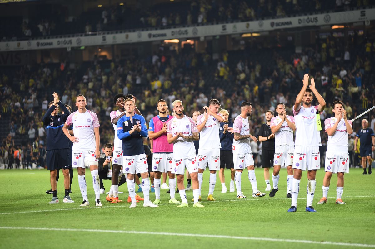 Fenerbahçe SK v FK Austria Wien - UEFA Champions League Play-Off Second Leg