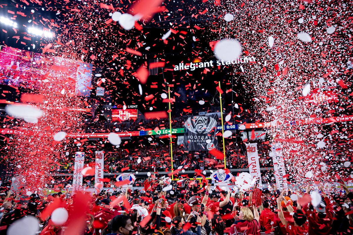 Utah Utes players celebrate after they beat the Oregon Ducks in the Pac-12 championship game at Allegiant Stadium in Las Vegas on Friday, Dec. 3, 2021.