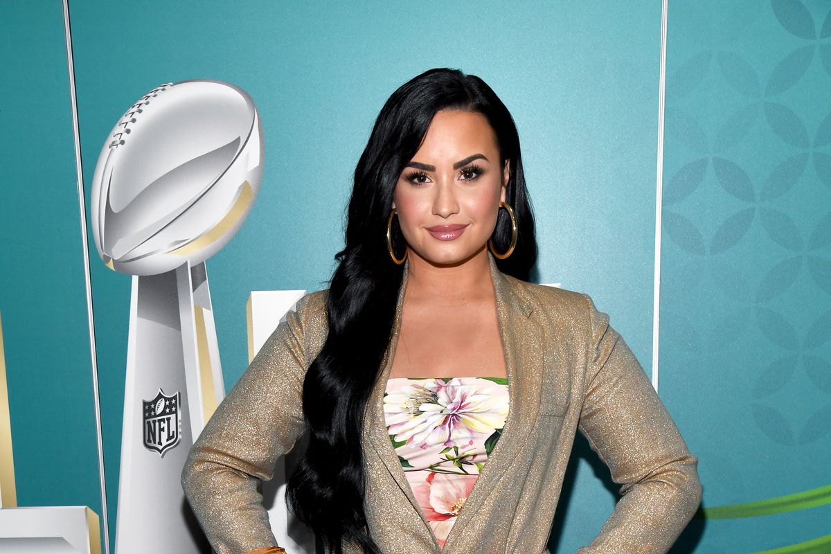 Andy Cohen Sits Down with Demi Lovato on SiriusXM’s Radio Andy in Miami