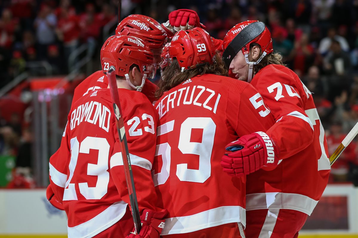 NHL: APR 12 Senators at Red Wings