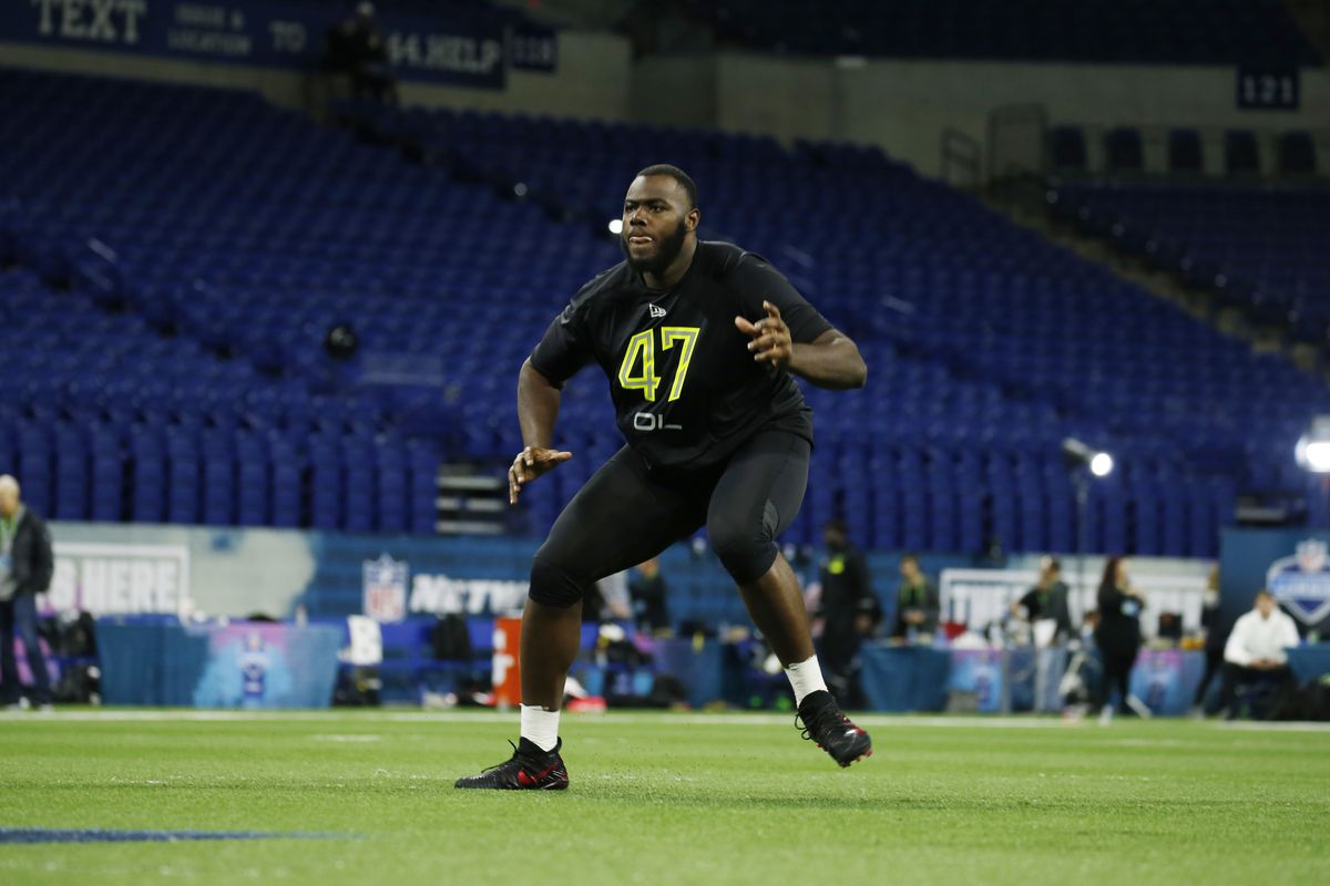 Georgia Bulldogs offensive lineman Andrew Thomas goes through a workout drill during the 2020 NFL Combine at Lucas Oil Stadium.