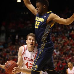 Utah Utes forward Jakob Poeltl (42) contends for a shot during the Pac-12 conference tournament semifinal against the Cal Bears at the MGM Grand Garden Arena in Las Vegas, Friday, March 11, 2016.