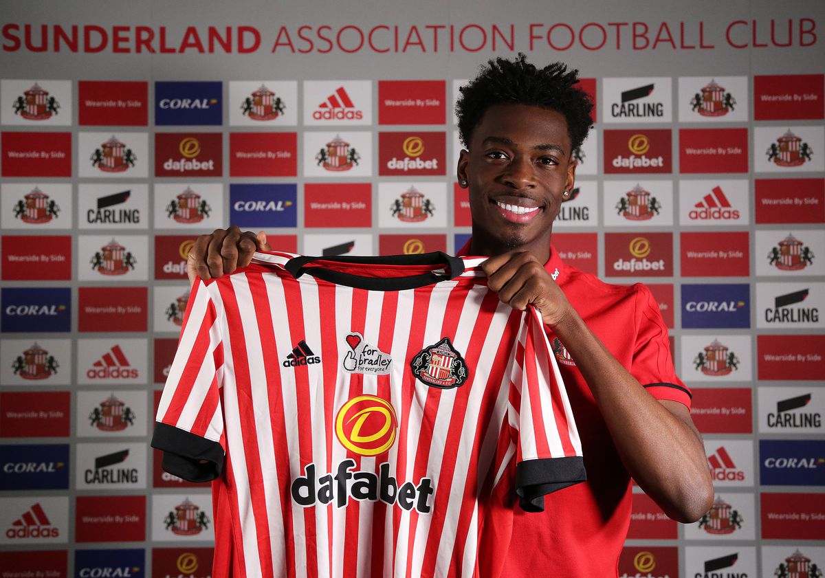 Sunderland Unveil New Loan Signing Ovie Ejaria