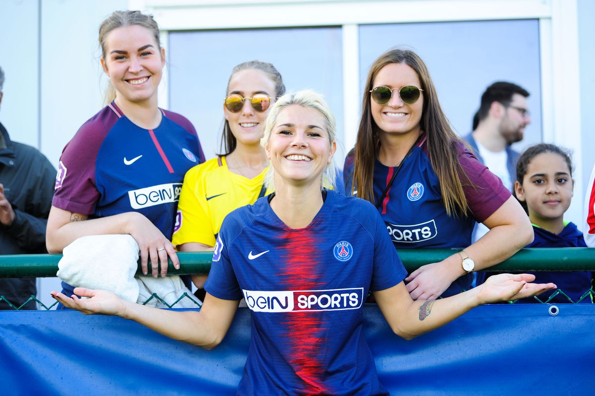 Paris Saint Germain v Dijon - Women’s Division 1