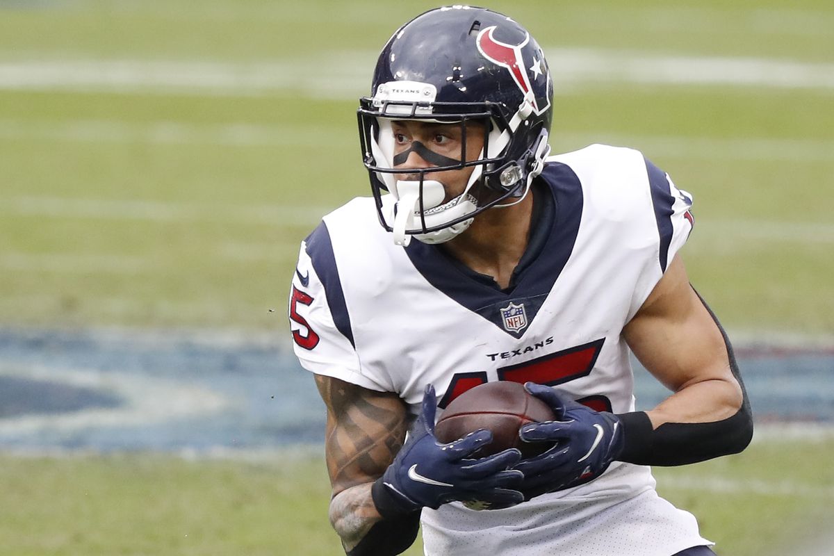 Will Fuller #15 of the Houston Texans plays against the Tennessee Titans at Nissan Stadium on October 18, 2020 in Nashville, Tennessee.