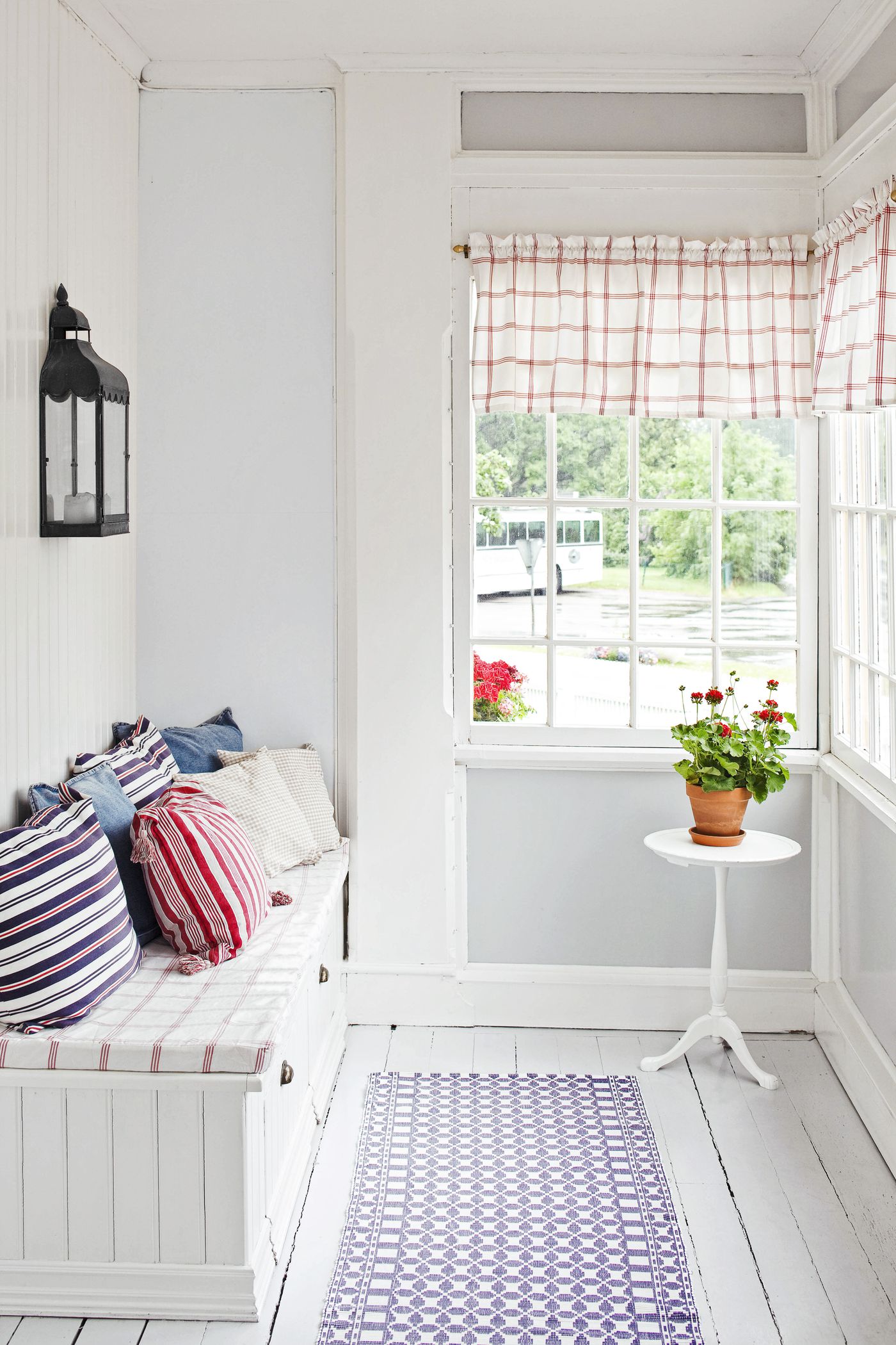 How To Design A Cozy Cottage Style Interior This Old House