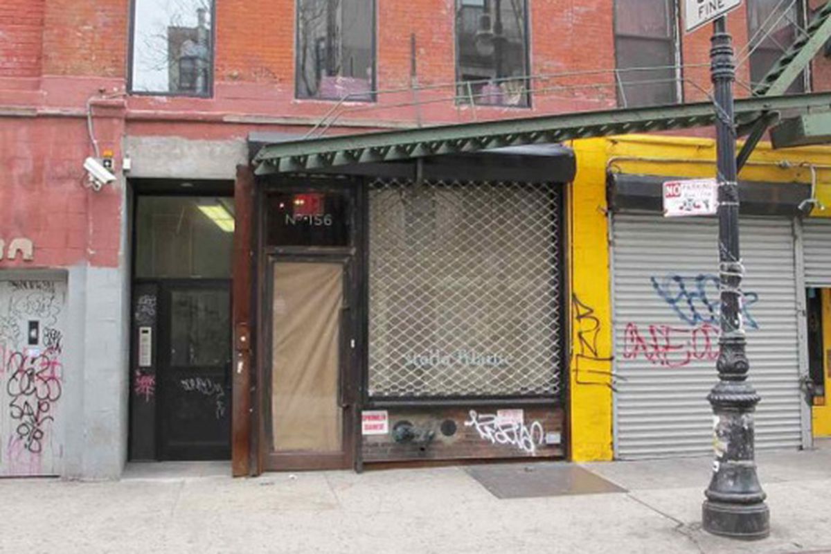 Image via <a href="http://www.boweryboogie.com/2011/03/stella-filante-at-156-ludlow-closes/?utm_source=feedburner&amp;utm_medium=feed&amp;utm_campaign=Feed%3A+BoweryBoogieALowerEastSideChronicle+%28Bowery+Boogie%29&amp;utm_content=Google+Reader">Bow