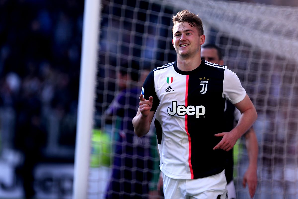 Matthijs de Ligt of Juventus FC celebrate after scoring a...