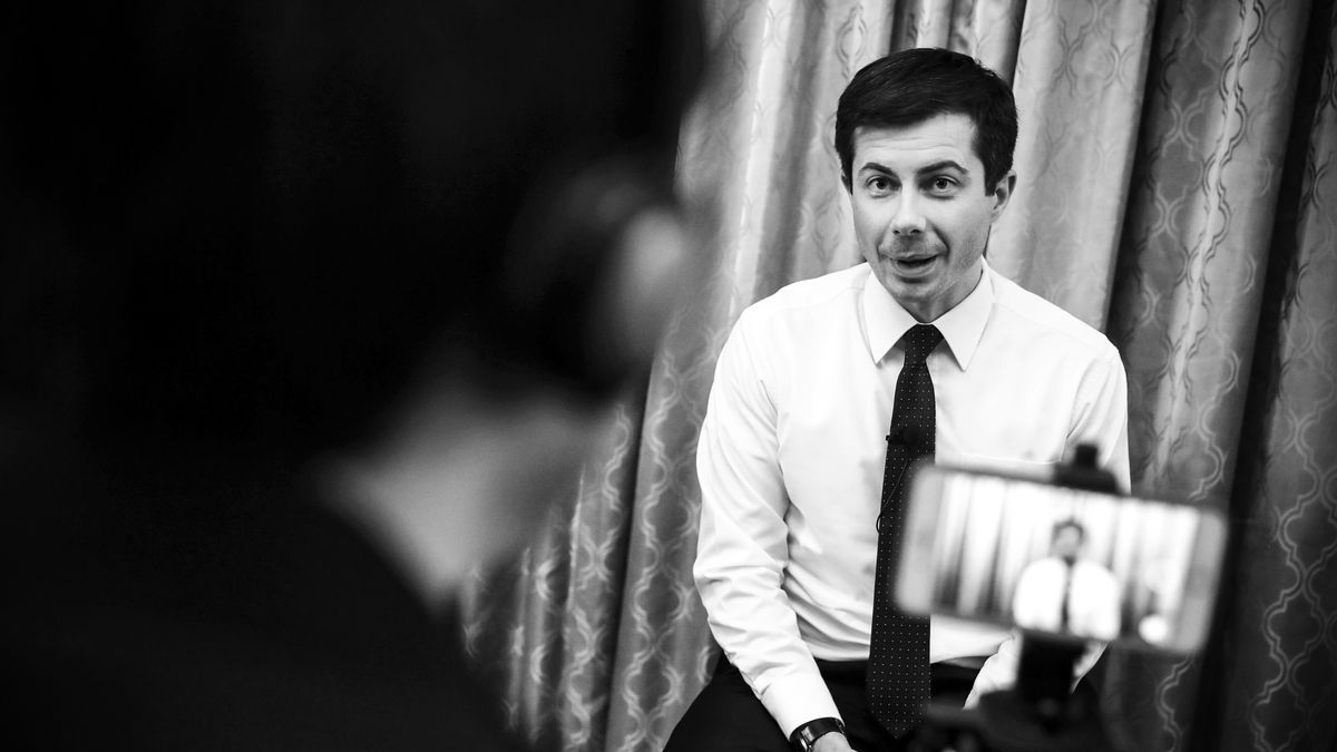 Democratic presidential hopeful South Bend, Indiana mayor Pete Buttigieg speaks to reporters before appearing at the Commonwealth Club of California in San Francisco, on March 28, 2019.