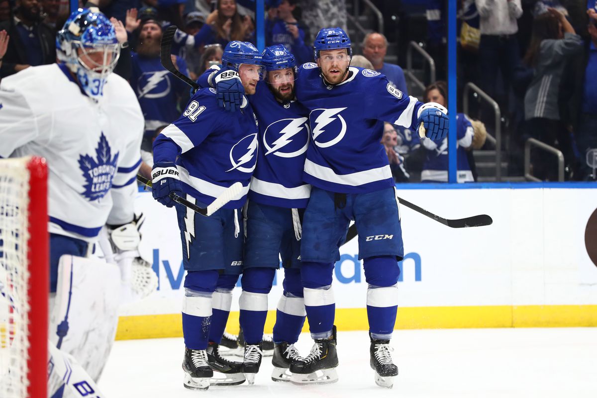 Tampa Bay Lightning right wing Nikita Kucherov is congratulated by center Steven Stamkos and defenseman Erik Cernak after he scored a goal against the Toronto Maple Leafs during the first period at Amalie Arena.&nbsp;