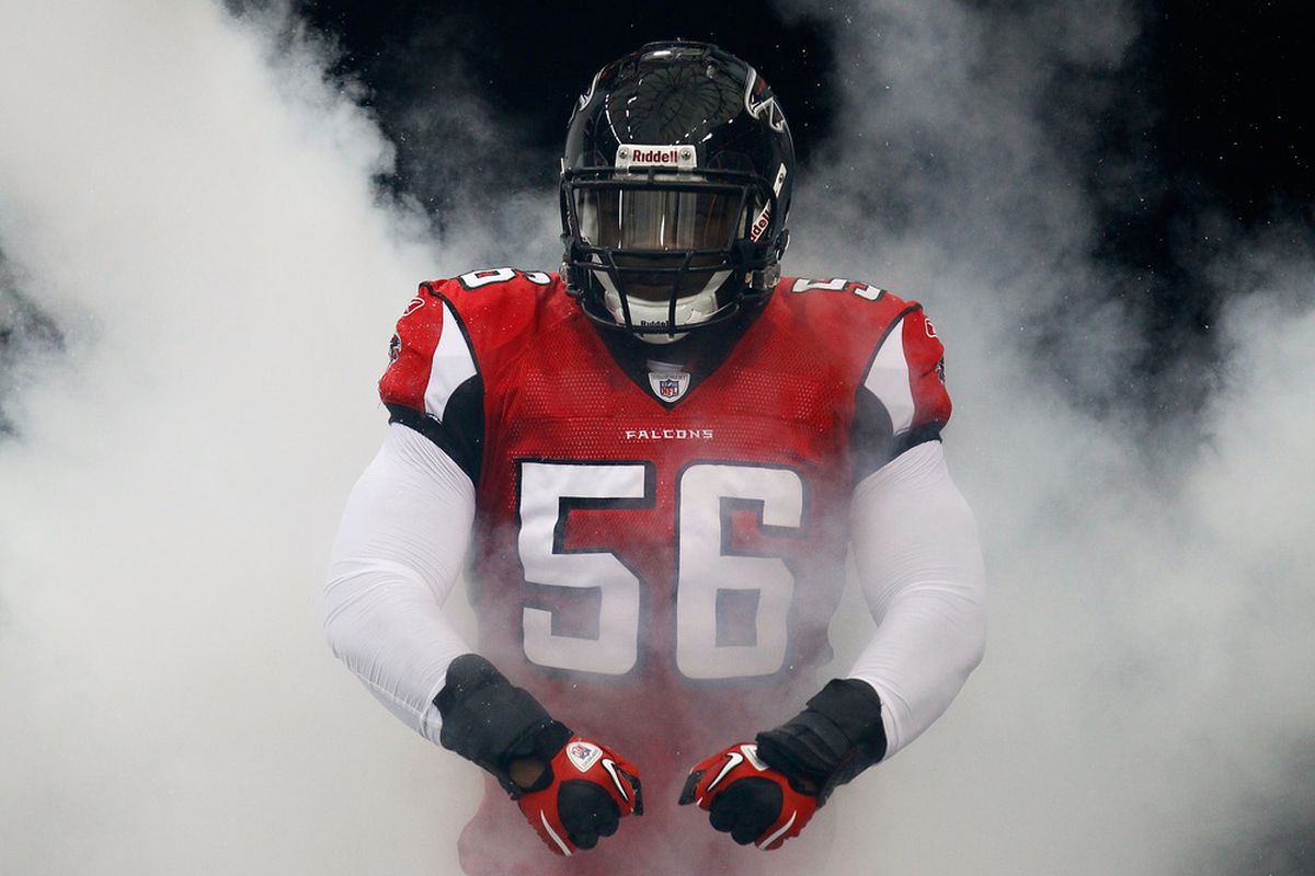 Sean Weatherspoon put out that fire. (Photo by Kevin C. Cox/Getty Images)
