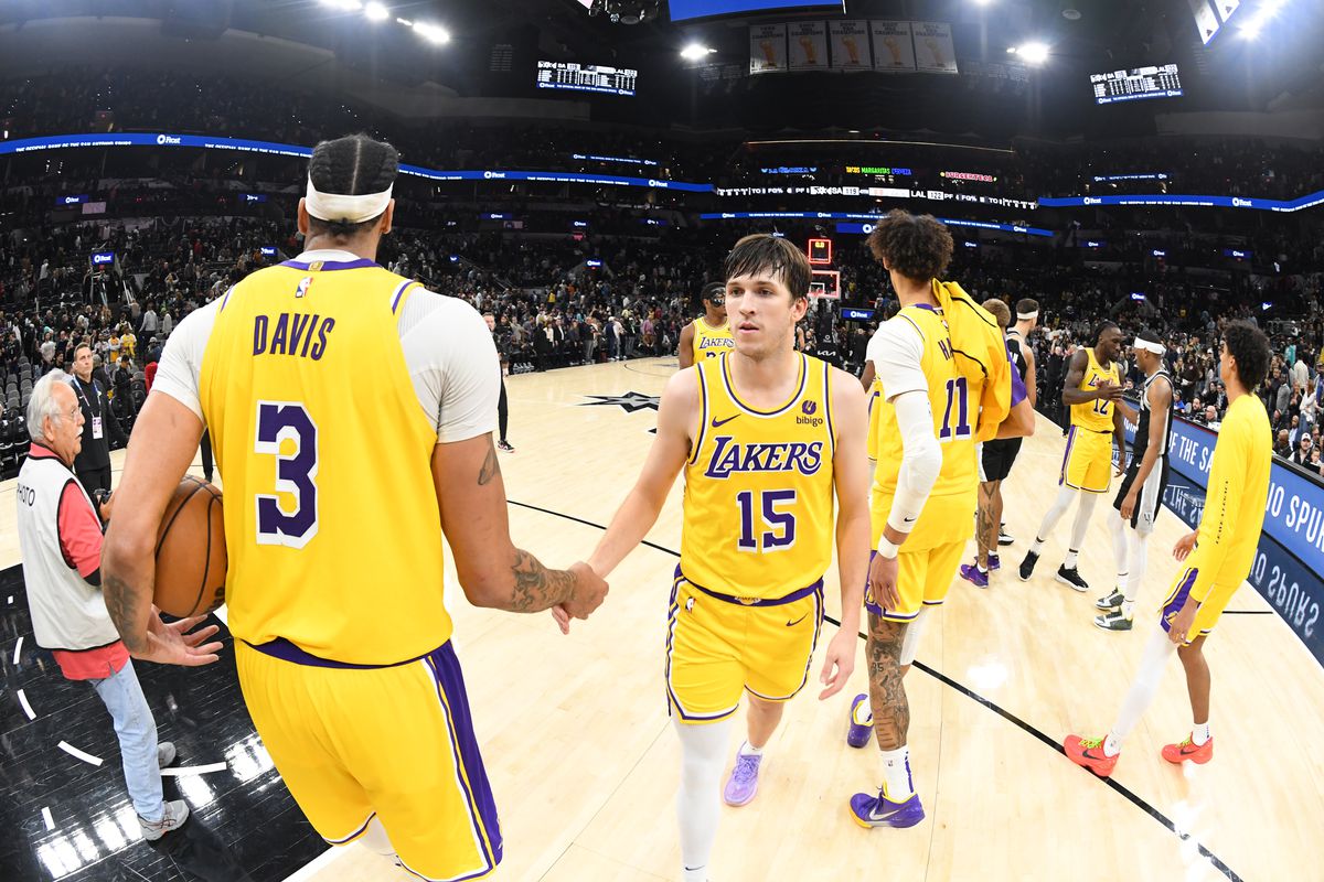 Los Angeles Lakers v San Antonio Spurs