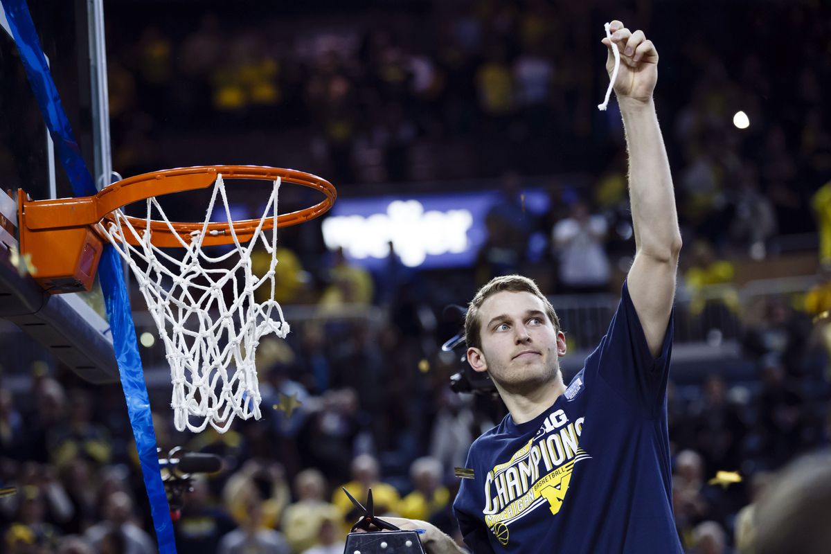 Nik Stauskas and co. will look to build off an outright B1G title for Michigan