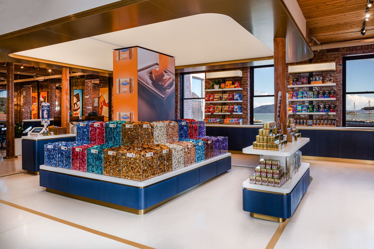 The Ghirardelli Chocolate Pick and Mix station.
