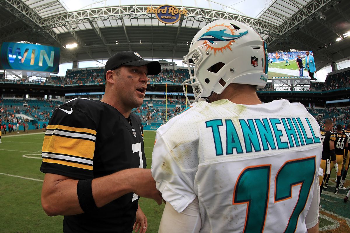 Ben Roethlisberger of the Pittsburgh Steelers and Ryan Tannehill of the Miami Dolphins shake hands following a game on October 16, 2016 in Miami Gardens, Florida.