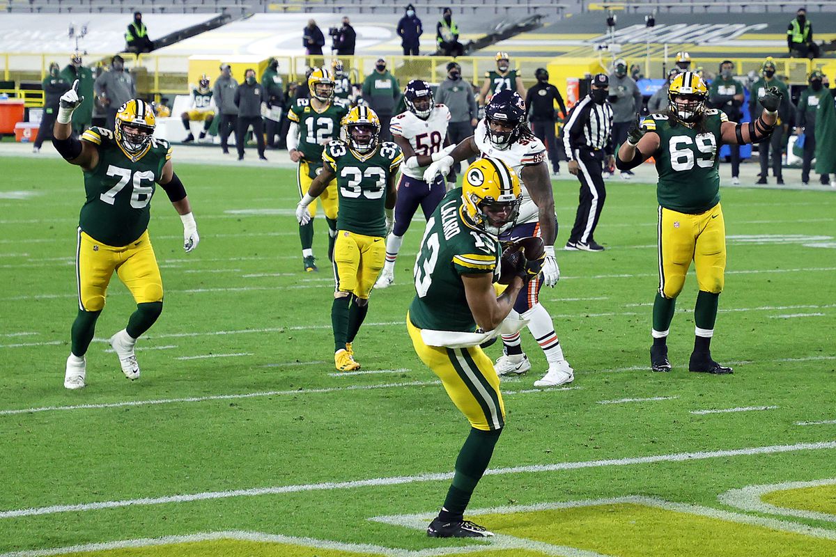 Allen Lazard #13 of the Green Bay Packers catches a pass in the end zone for a touchdown during the 1st half of the game against the Chicago Bears at Lambeau Field on November 29, 2020 in Green Bay, Wisconsin.