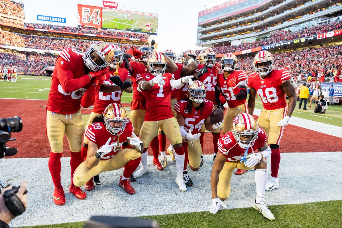 NFL: JAN 22 NFC Divisional Playoffs - Cowboys at 49ers