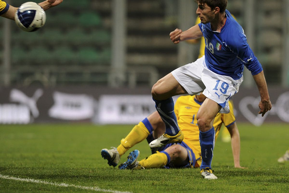 REGGIO NELL'EMILIA, ITALY - MARCH 24:  Fabio Borini of Italy U21 in action during the international friendly match between Italy U21 and Sweden U21 at Stadio Giglio on March 24, 2011 in Reggio nell'Emilia, Italy.  (Photo by Dino Panato/Getty Images)