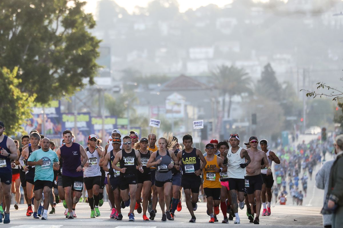 A look at the pack running in the Los Angeles Marathon.