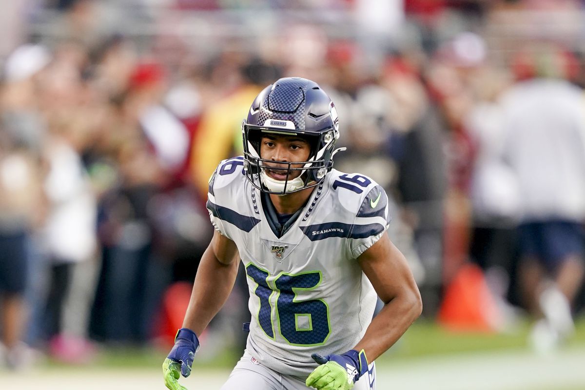 Seattle Seahawks wide receiver Tyler Lockett warms up before the game against the San Francisco 49ers at Levi’s Stadium.