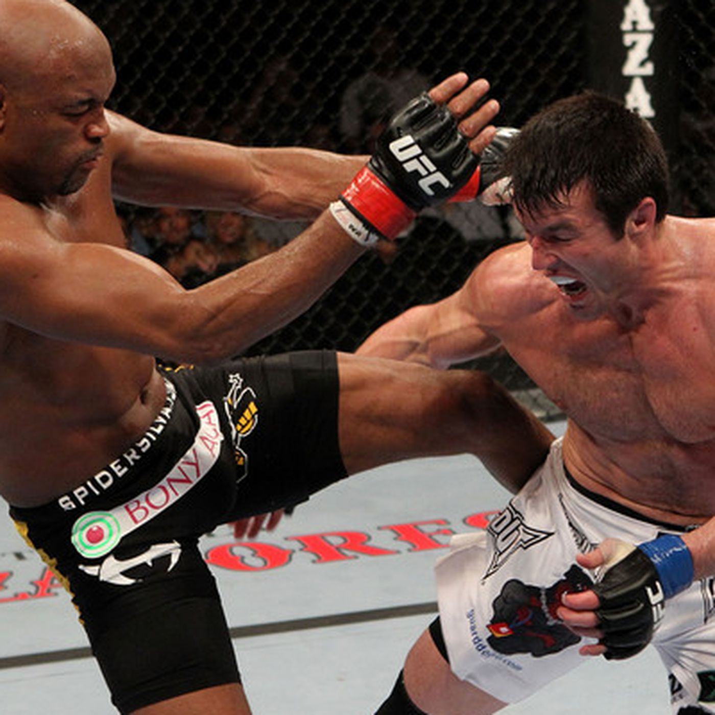 Sonnen 2 pits anderson the spider silva vs chael sonnen fight in mgm grand ...