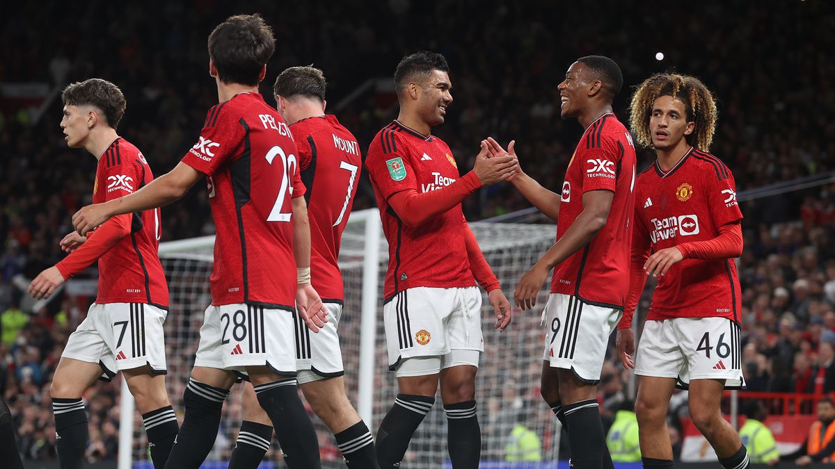 Manchester United v Crystal Palace - Carabao Cup Third Round