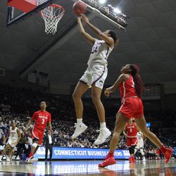 The Houston Cougars take on the UConn Huskies in a women’s college basketball game at Gampel Pavilion in Storrs, CT on March 2, 2019.
