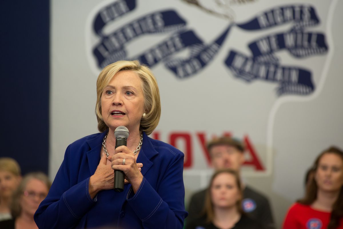 Democratic presidential candidate Hillary Clinton addresses supporters at an organizational rally at the Iowa City Public Library on July 7, 2015 in Iowa City, Iowa.