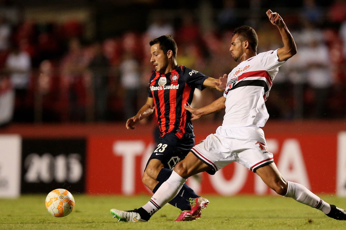 Sao Paulo v San Lorenzo - Copa Bridgestone Libertadores 2015