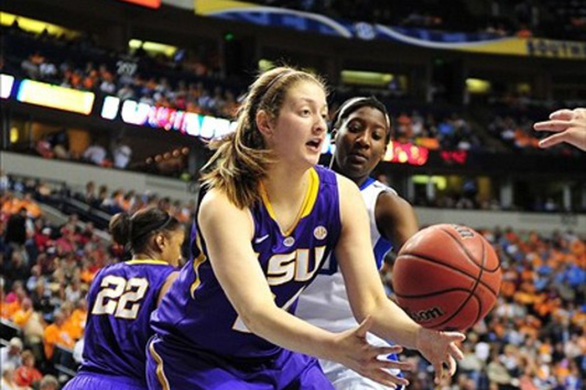 This time, UK got the better of LSU's Theresa Plaisance